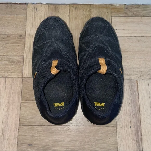 Teva ReEmber Quilted Slip-On Sneaker Slippers - Picture 7 of 11